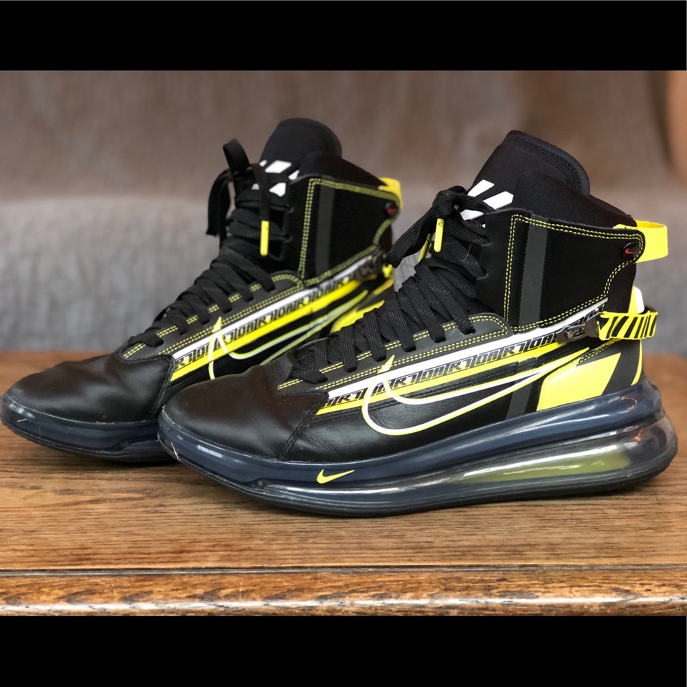 Nike AirMax 720 Saturn